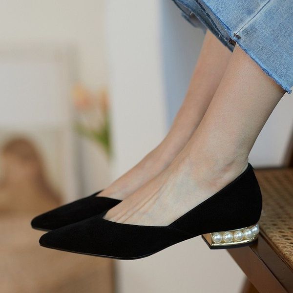 

2020 autumn women flats pearl heeled slip on shoes woman ballet flats pointed toe dress shoes faux suede ladies shoes 8301n, Black