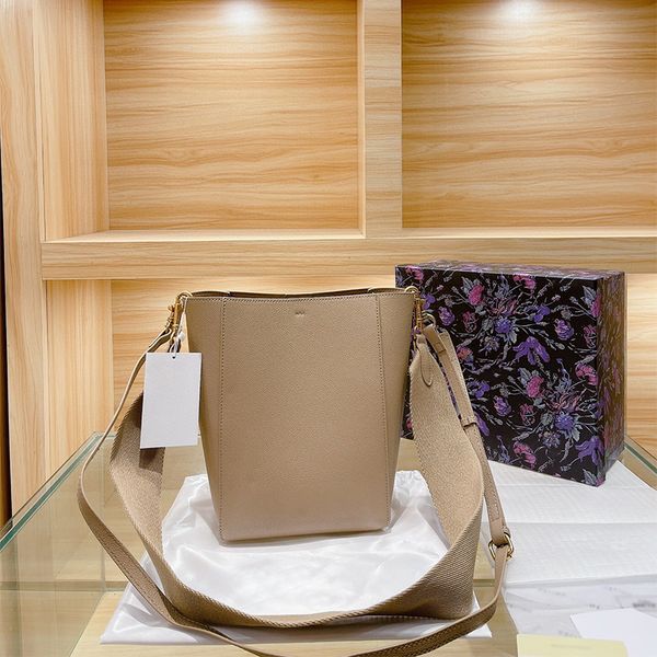 

designer drawstring tote bag luxury shoulder bags cross body handbag high-quality and high-capacity two interchangeable shoulder straps genu