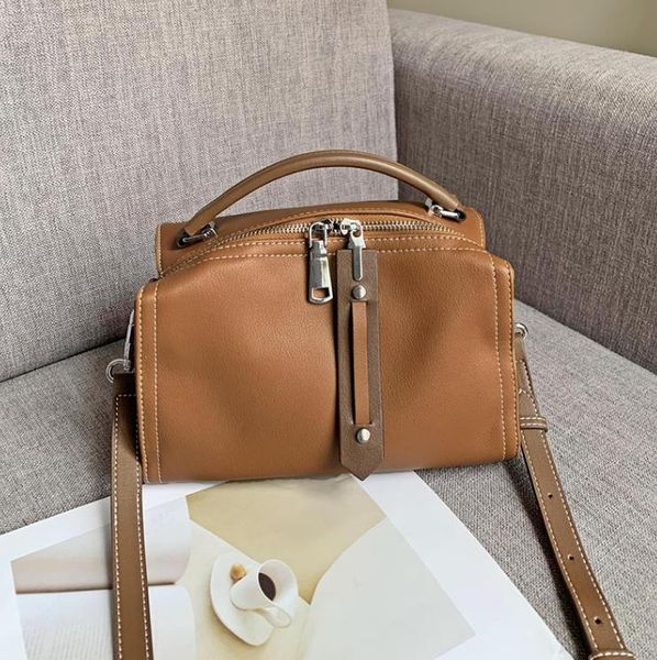 

evening bags autumn/winter model texture niche design messenger leather handbag large capacity pillow bag