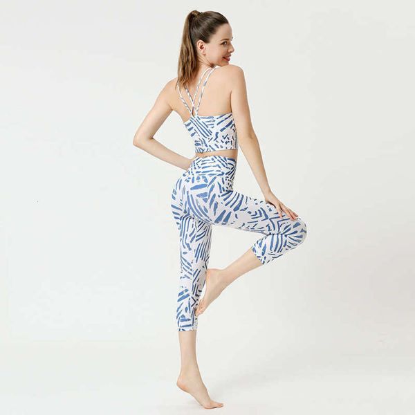 

style suit women print yoga new capris beauty back sports bra fitness set, Gray