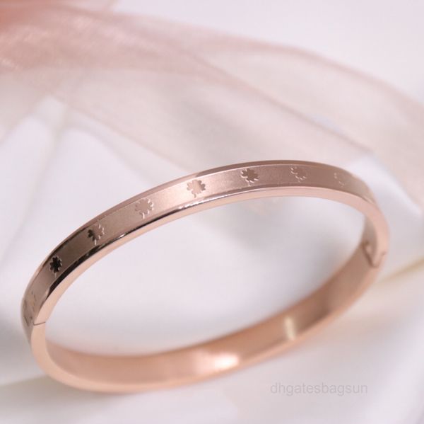 

luxury bracelets korean simple fashion four leaf grass bracelet jewelry, Black