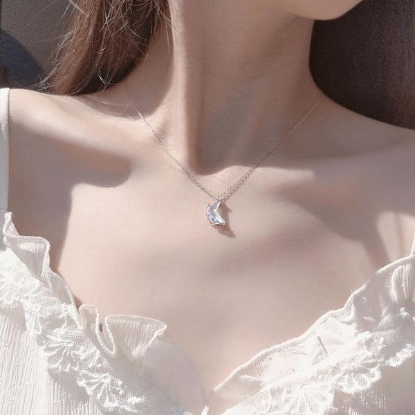 

fashion moon glowing silver plated necklace luminous stone pendant necklace glowing discoloration moon chain