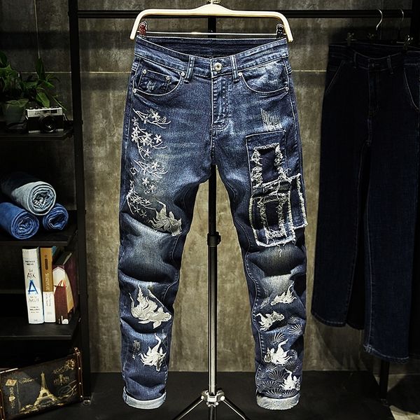 

fish of embroidery flowers jeans men denim bleached hole vintage pleated straight fashion wild cowboy trousers 201111, Blue