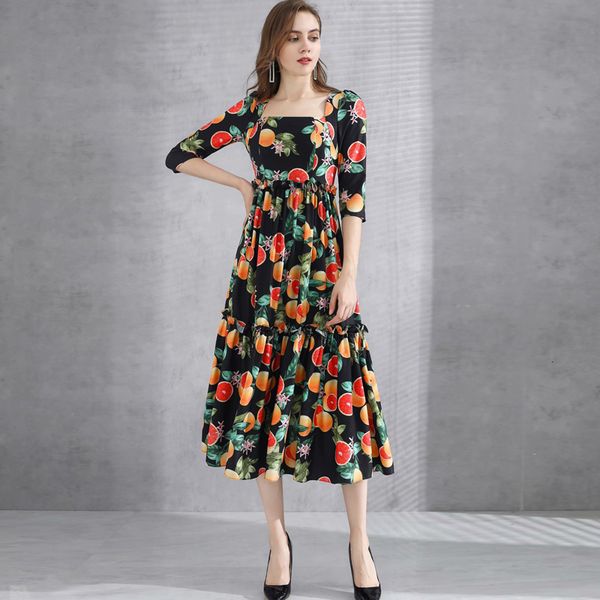 

2021 autumn/new winter retro impression square collar thin sleeve mid-length temperament dress female zsj8, Black;gray
