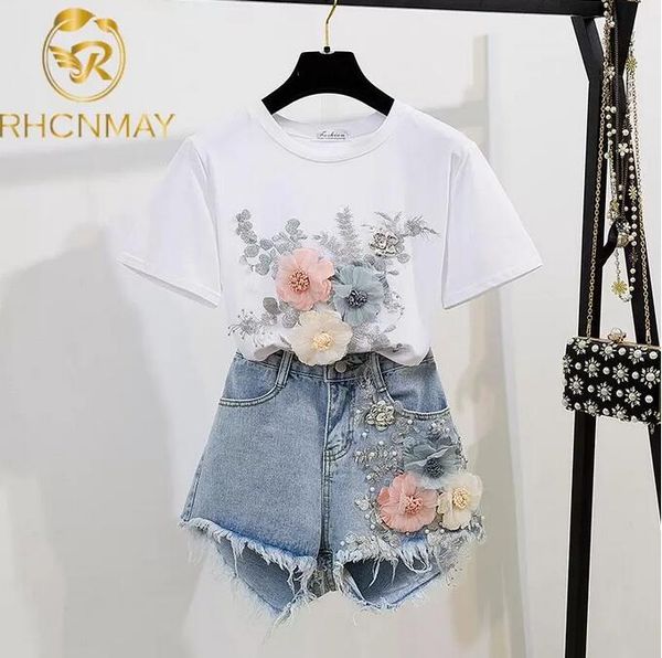 

2022 summer women 2 piece sets embroidery 3d flower t-shirt denim shorts vintage beading shorts, White