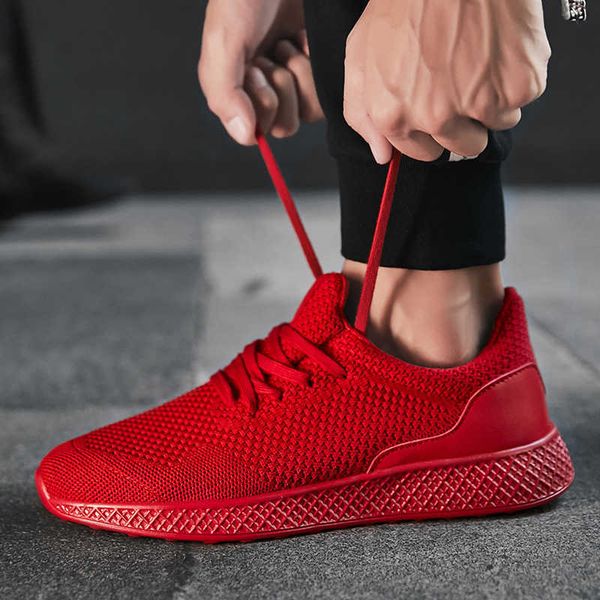 

2022 designer men shoe mesh breathable red sneakers for soft damping 's black running shoes fashion male outdoor sports plus 48 classic