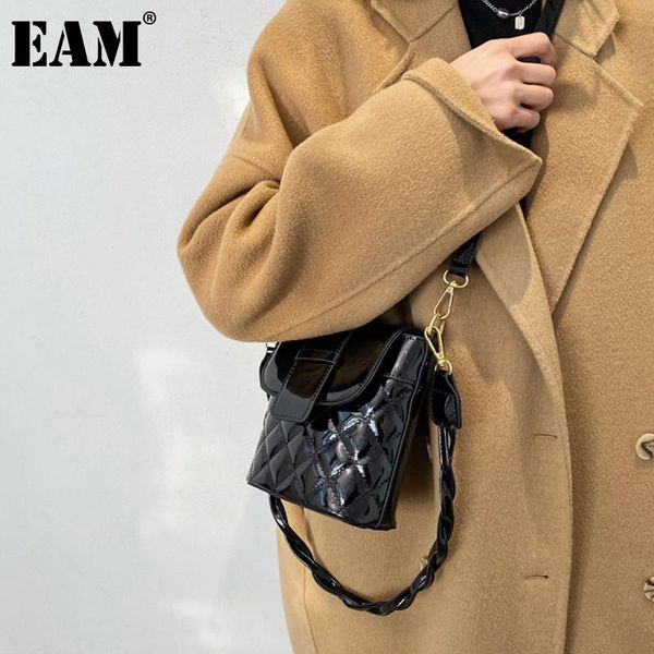 

eam] women argyle pattern black new patent leather flap personality all-match crossbody shoulder bag fashion tide 2021 18a1186