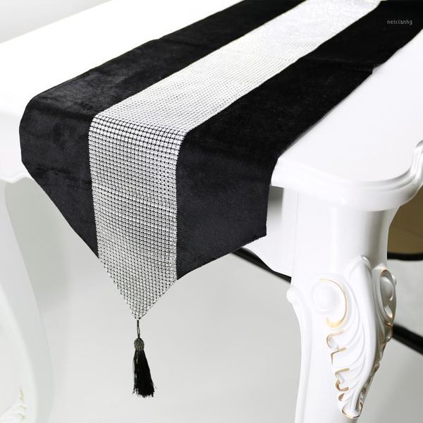 

table runner 32*180cm modern rhinestones for wedding party chirstmas cake floral flannel tablecloth decoration1