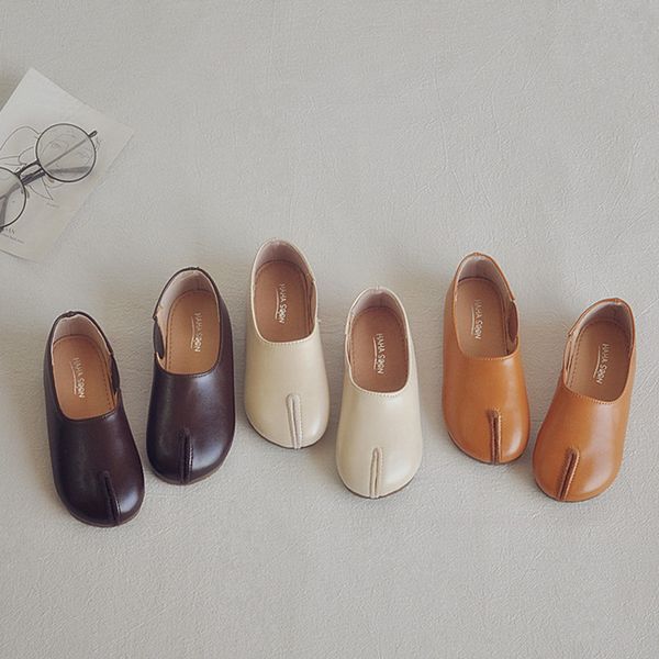 

маленькие девочки кожаные ботинки скольжения на детей девочка обувь круглый toe мягкое дно весна осень новая девочка принцесса обуви d06051, Black;red