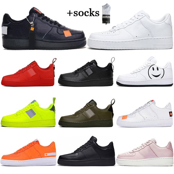 

с free socks 2021 низкая нарезанная утилита dunk flyline 1 скейтборд унисекс случайные обувь унисекс долговсячие обувь обычные оранжевые кро, White;red