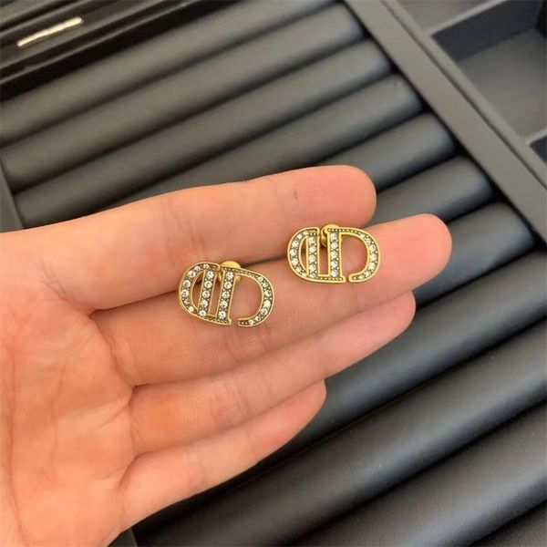 

classic full brilliant diamonds earrings women's small simple, Silver