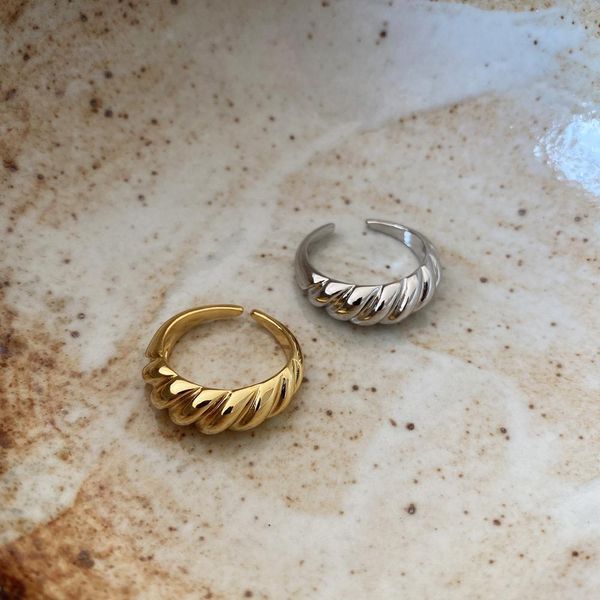 

shanice s925 sterling silver open rings for women adjustable finger rings curved wide-face street style punk ring fine jewelry 201006, Golden;silver