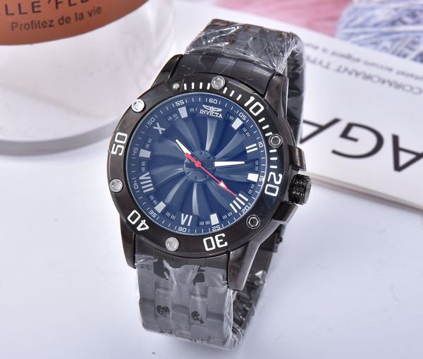 

selling invicta sports casual calendar men's quartz watch dz7333 dial rotatable steel belt folding buckle, Slivery;brown