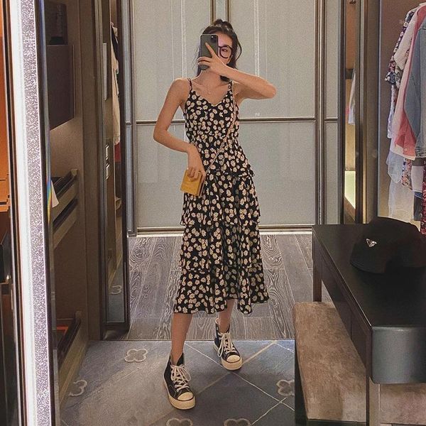 

2020 summer women floral dress female french retro small daisy suspender skirt, high waist chiffon cake skirt#1, Black