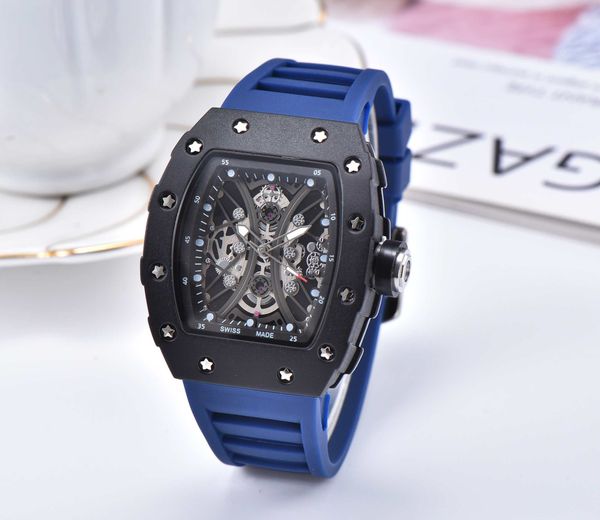 Orologio da uomo di lusso con cinturino in silicone colorato nero Orologio di design sportivo Orologio analogico al quarzo Relogio Masculino