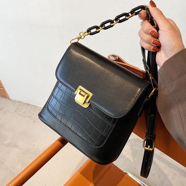 

niche design high-end western style handbags 2021 new fashion crossbody bag wild simple shoulder bag square width: 20cm