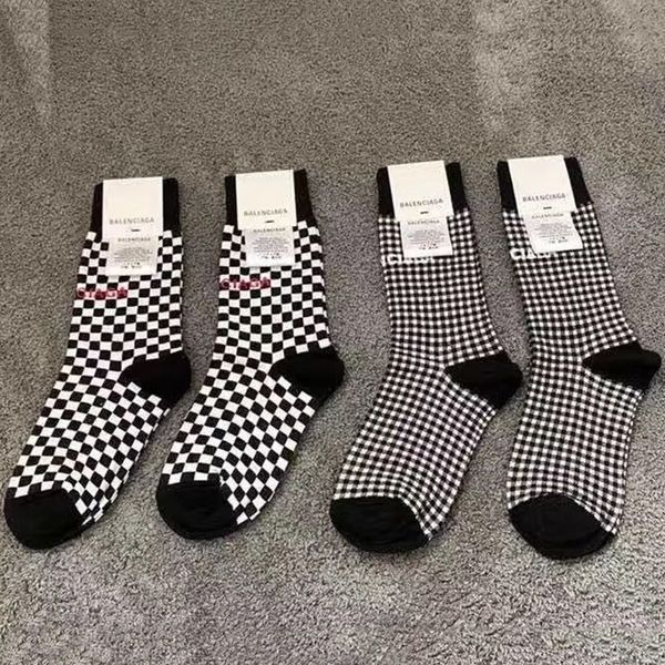 

xlee classic letter socks color printed sock casual cotton socks candy women letter fashion socks 5 pairs box, White;pink