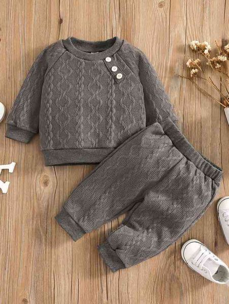 

baby cable textured fake button raglan sleeve pullover & sweatpants she, White