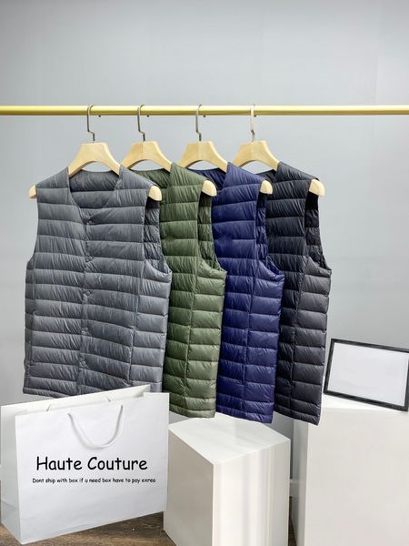 

fashion mens down vests parkas 2020fw outerwear men & women cotton-padded vests crocodile character pattern coats womens clothing, Black;white