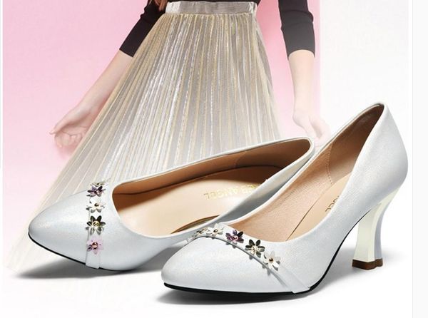 

2020 spring and autumn with new style fashion high heel coarse heel pointed end women's shoes@qoc5, Black