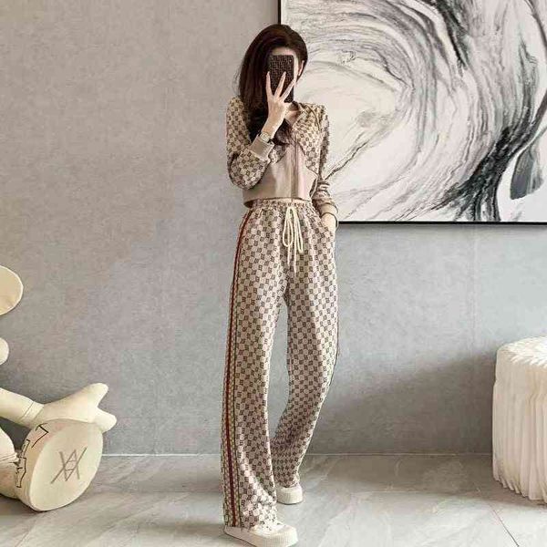 

2022 factory wholesale new model autumn fashion leisure wide leg pants set women's slim hooded sweater two-piece set, White