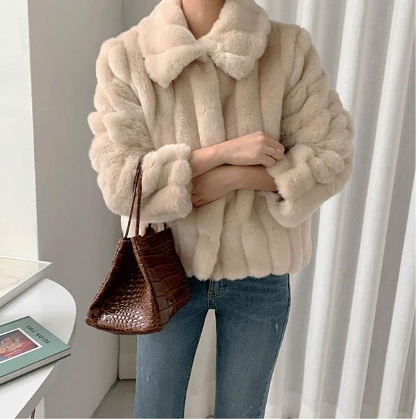 

elegant oversize thicken warm short jacket 2021 autumn winter new women's vintage elegant lady fur coat female outerwear, Black