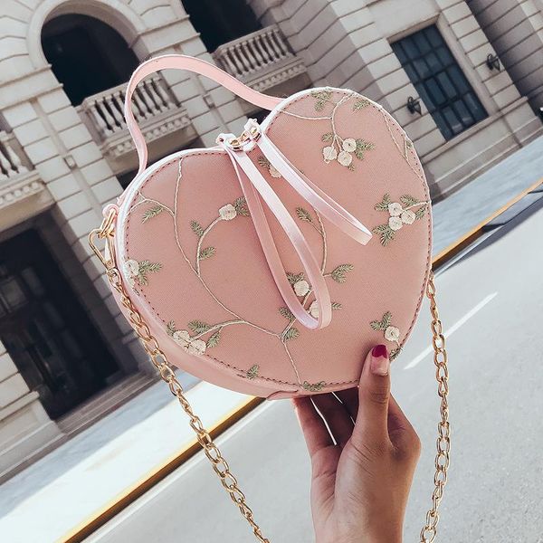 

2020 new fashion versatile straddle chain bag lace one shoulder carrying girl's small straddle bag summer women's tidal flat