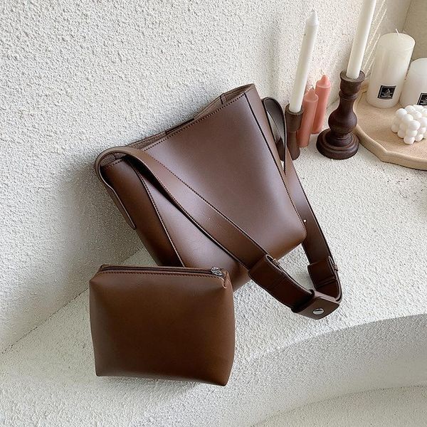 

cross body vintage buckets bag for women designer wide strap shoulder bags luxury pu leather crossbody casual large capacity tote purses