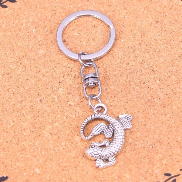 Moda anahtarlık 31*24mm Gecko kertenkelesi kolye diy mücevher arabası anahtar zincir yüzük hediye hediyesi için hediyelik