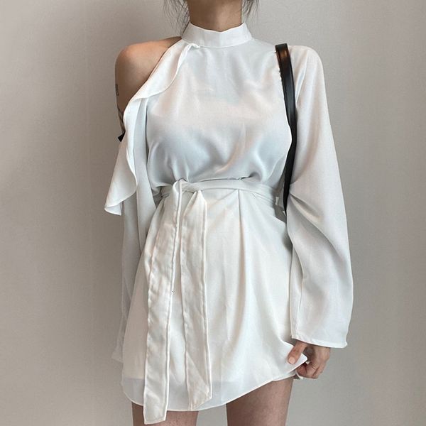 

2021 new fashion women and blouse off shoulder spring summer asymmetrical solid elegant shirts 23kq, White