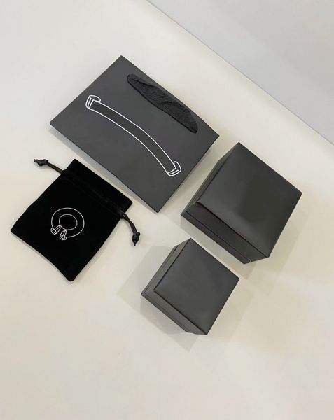 

europe america designer fashion style black printed ch letter jewelry sets boxes necklace bracelet earrings ring box gift bag card, Black;white