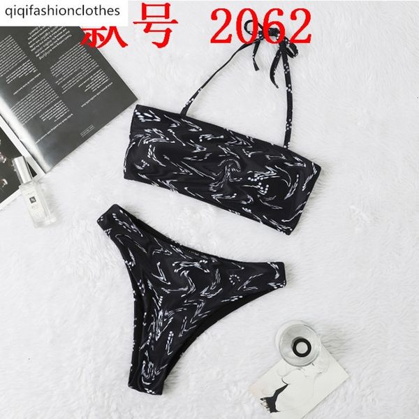 

alphabet swimsuit, strapless, bikini, split body, dahong swimsuit factory, White;black