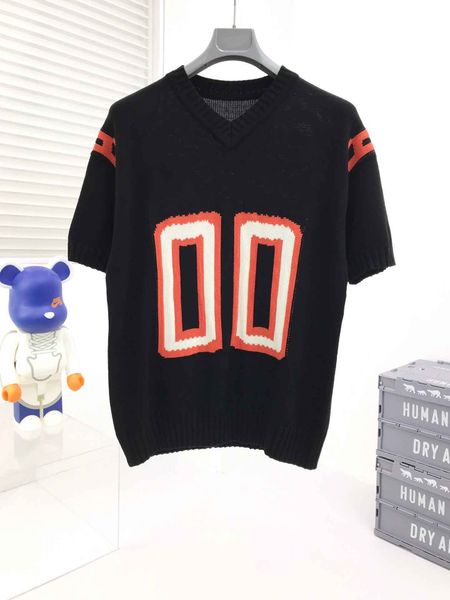 

new aop jacquard letter knitted sweater in autumn / winter 2022 acquard knitting machine e custom jnlarged detail crew neck cotton tf444c3s, Black;brown