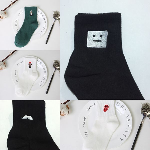 

4rebq new love harajuku embroidered sports beard embroidered mori style men's and women's cartoon sports mid-tube socks short sock, Black