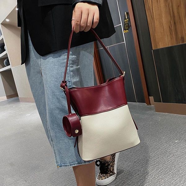 

women's bag 2020 designer bag fashion bucket large capacity handbag & unusual shoulder width 24cm height 24cm