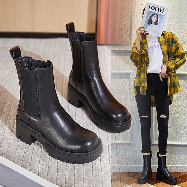 

leather chelsea short 2021 new autumn and winter mona chimney bottom high thick heel medium tube martin boots women, Black