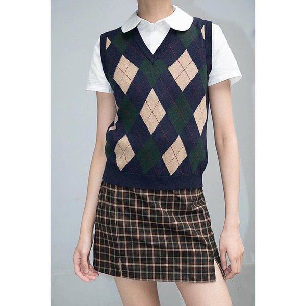 

vintage stylish geometric rhombic knitted vest sweater women 2021 sueter mujer v neck sleeveless waistcoat preppy style, White;black
