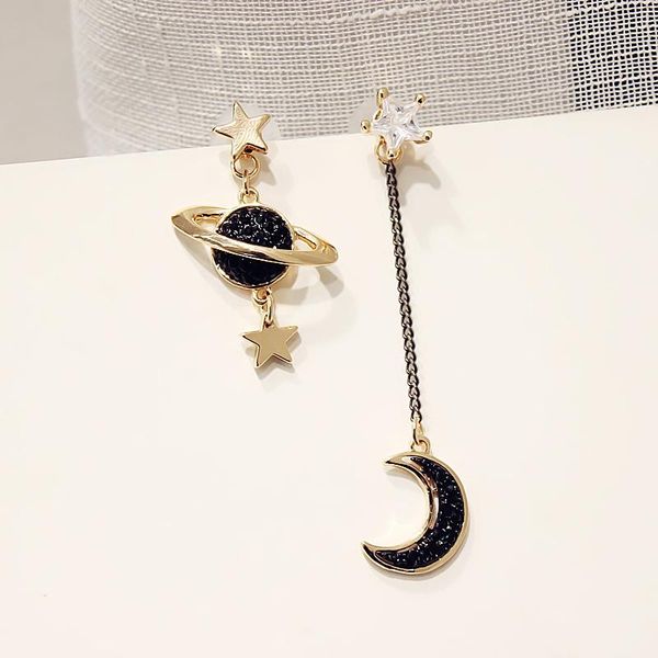 

2020 new european and american exaggerated xingyue asymmetric earrings exquisite prevent allergy stud earrings, Silver