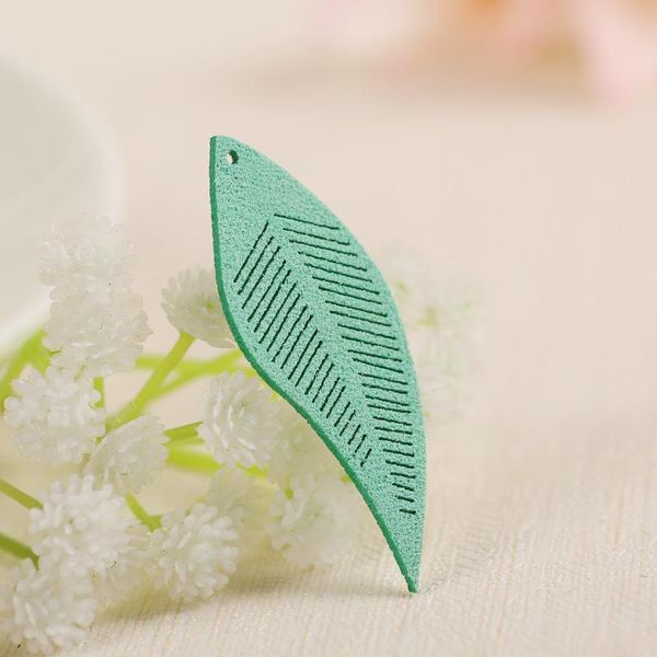 

10 шт. искусственная кожаные мини-маленькие листья кисточкой ювелирные изделия занавес одежды декоративные аксессуары ключей сумка подвеска