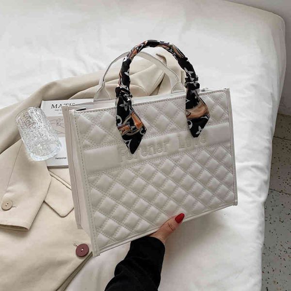 

2022 factory wholesale new this small women's trend fashion this year's popular summer lingge silk scarf handbag sns6