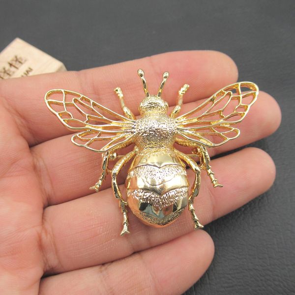 

apdgg 45x60mm yellow gold plated copper bee insect bumble bee brooch 201009, Gray