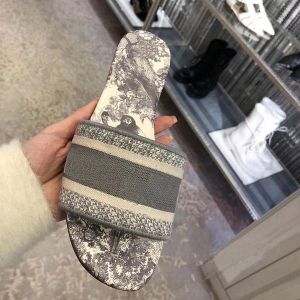 

with box big size 35-41 women fashion designers rubber flat slides flip flops woman embroidery slide slippers color mixing beach slippers, Black