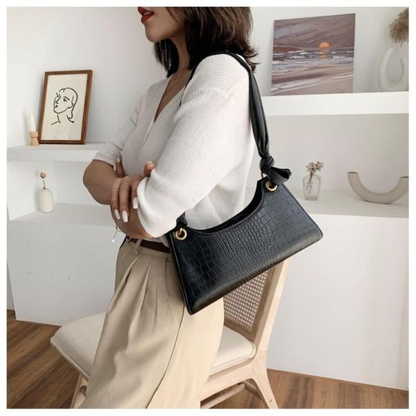 

small crowd bag handbags 2021 new luxury designer fashion simple shoulder bag underarm baguette