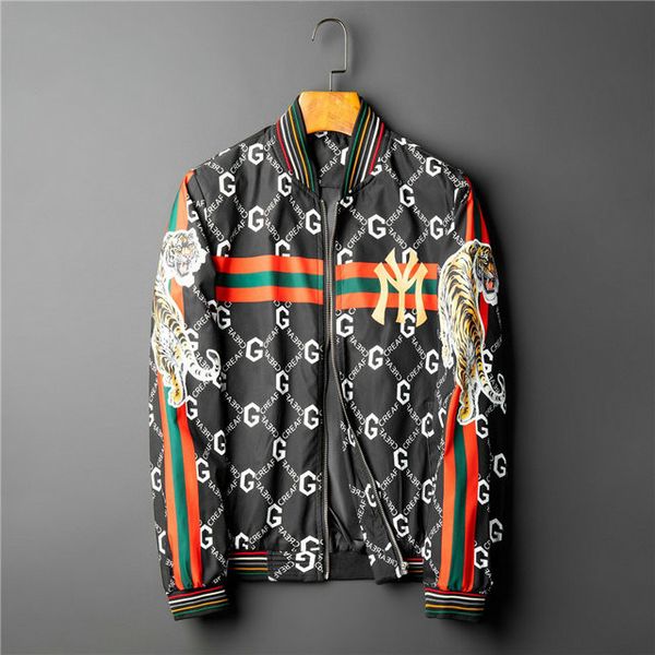 

2020 luxury designer spring and autumn loose style jacket men's soft shell jacket coat glasses hat plush and thickened 0-12, Black;brown