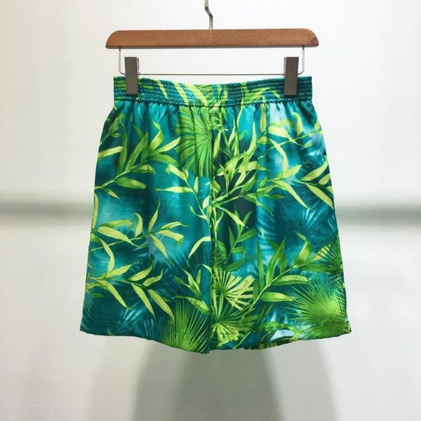 

6.12 2020 summer new runway fashion jungle print holiday wind elastic waist vintage casual knee length shorts1, White;black