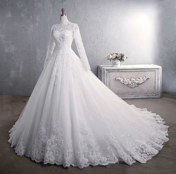 Real Po Princess Luxury Lace Wedding Weeddings Dai Collar Long Maniche applicato Abito da ballo da ballo da ballo da ballo da sposa Muslim Vestido290i