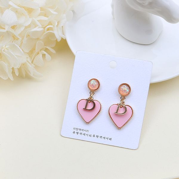 

2020 designer korean fashion new love letter d sequin crystal earrings fresh and wild candy color net red earrings jewelry, Silver