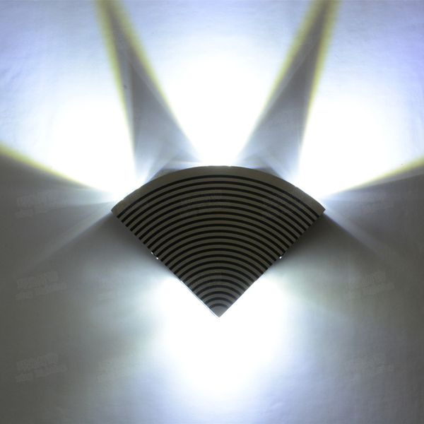 LED Fan şeklindeki Duvar Işık Yukarı Aşağı Lambaları Modern Duvara Monte Merdiven Koridor Koridor Salonu Kapalı Ev Bar Dekorasyon