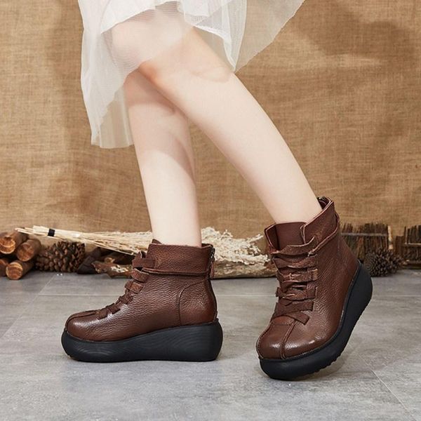 

2020 women's boots autumn winter new leather wild short boots women's personality ethnic slope with thick bottom martin, Black