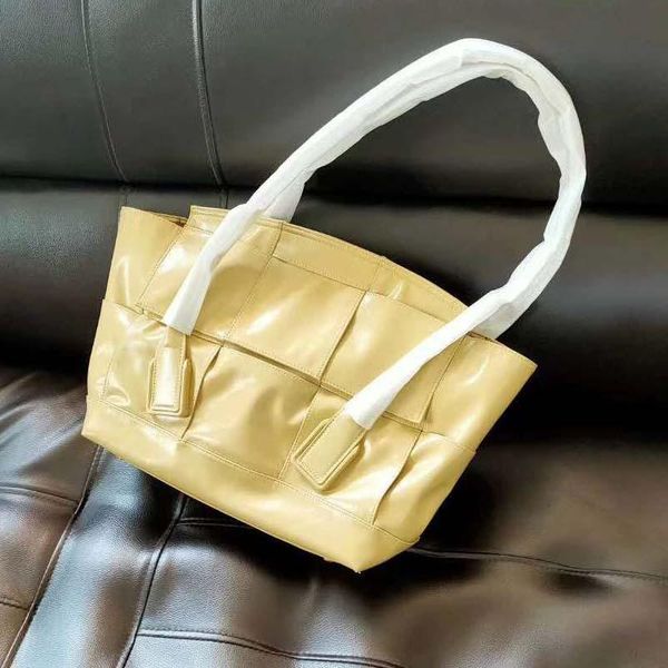 

cross body 2021 net red same portable leisure satchel large single shoulder bag oil wax cream yellow